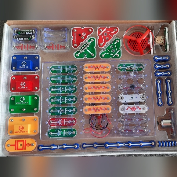 Elenco ElectronicsSnap Circuits 300-in-1 - Picture 5 of 5